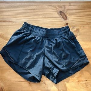 Lululemon shorts in navy - size 4 Tall